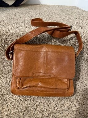 Spikes and Sparrow Leather Crossbody Messenger Shoulder Bag Multi Compartment